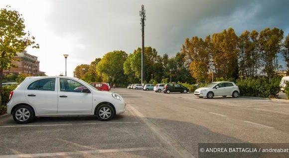 Zurverfügungstellung von PKW-Abstell- und Garagenplätzen